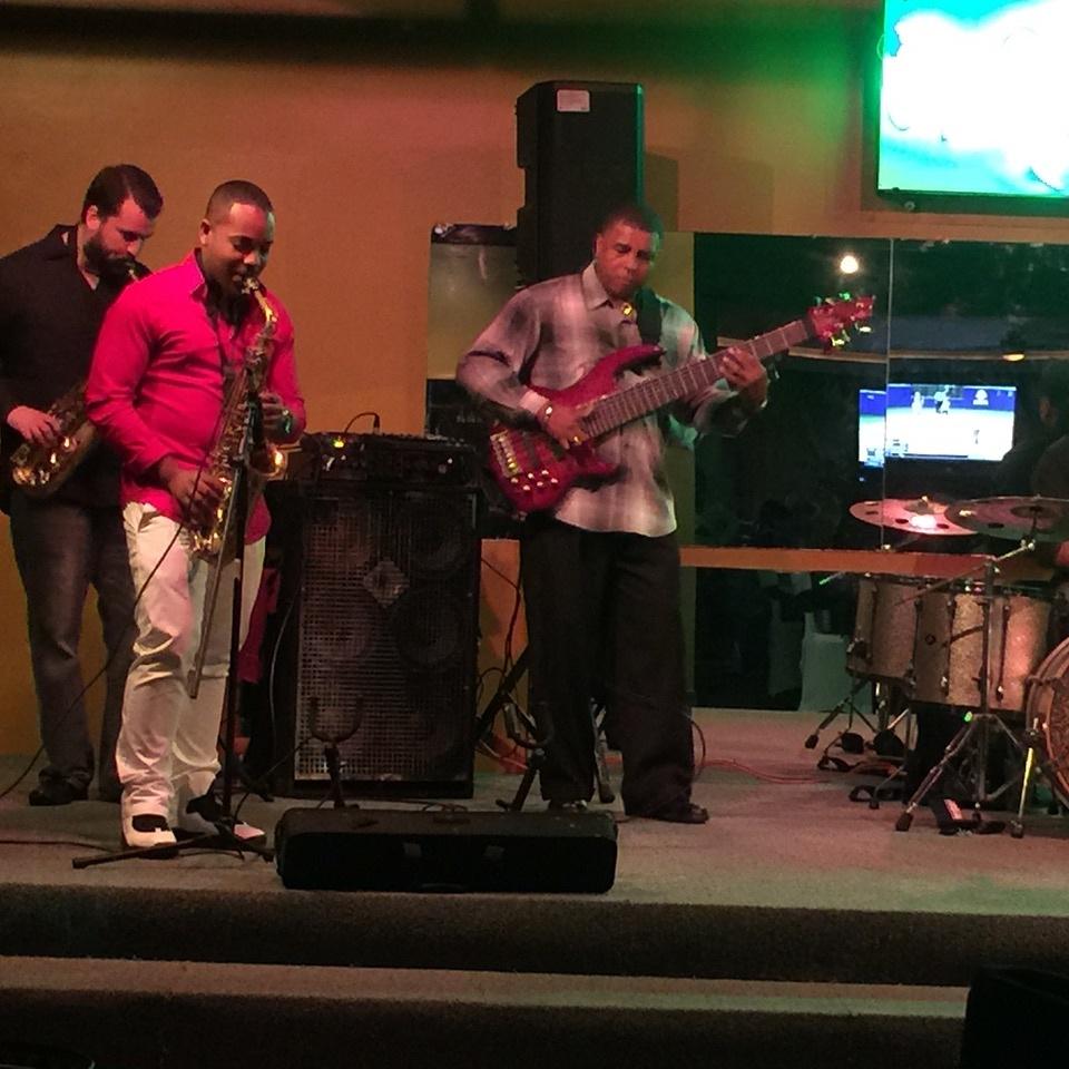 rob7and8string's tweet image. Doing what I love... #extendedrangebass