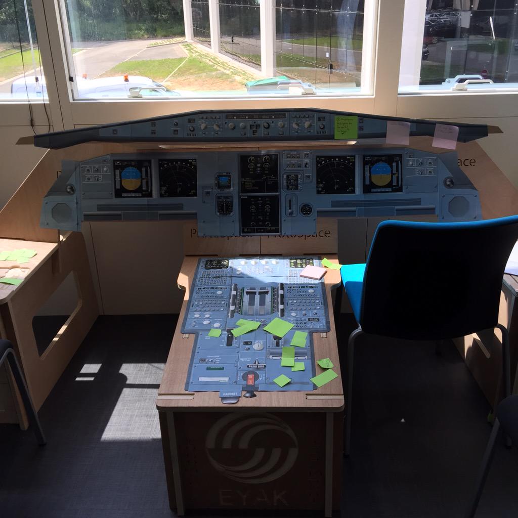 francoisgarcia's tweet image. Prototype de #cockpit #Airbus #bizlab