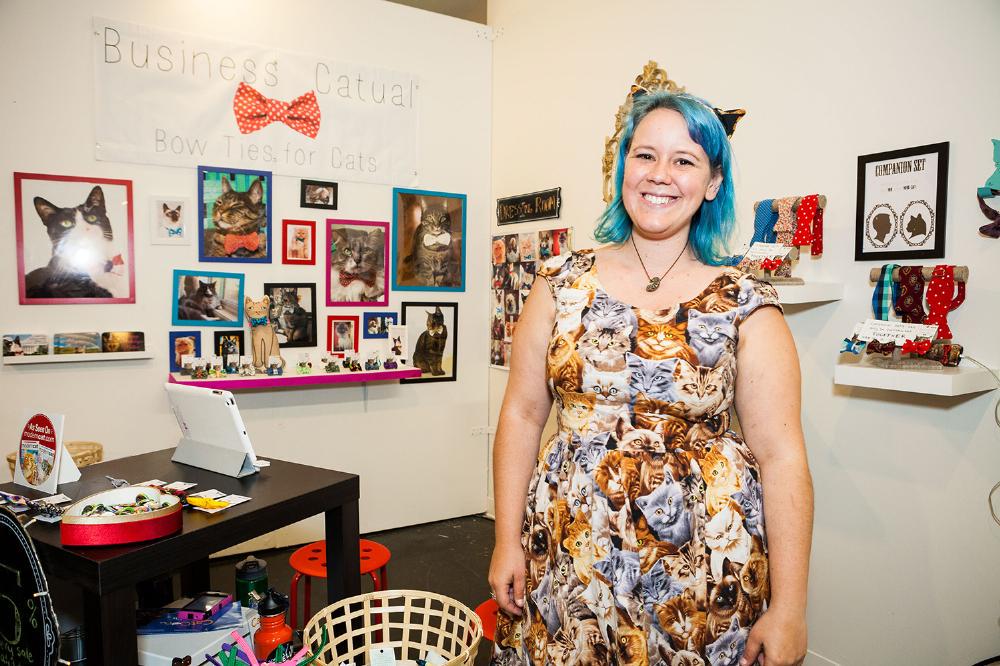 vicephotos's tweet photo. LA’s first-ever Cat Con was amazing http://t.co/IX5F5p3Fow http://t.co/75VRwjOmEC
