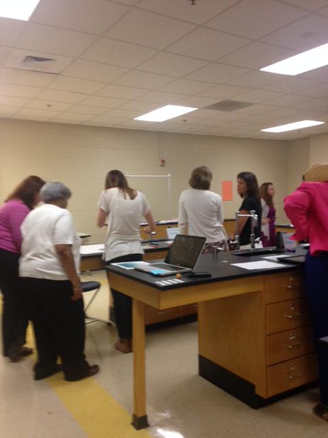 TRuffIDL's tweet photo. This is happening now! CDD training #CCSDPL http://t.co/yrgXkHam6H