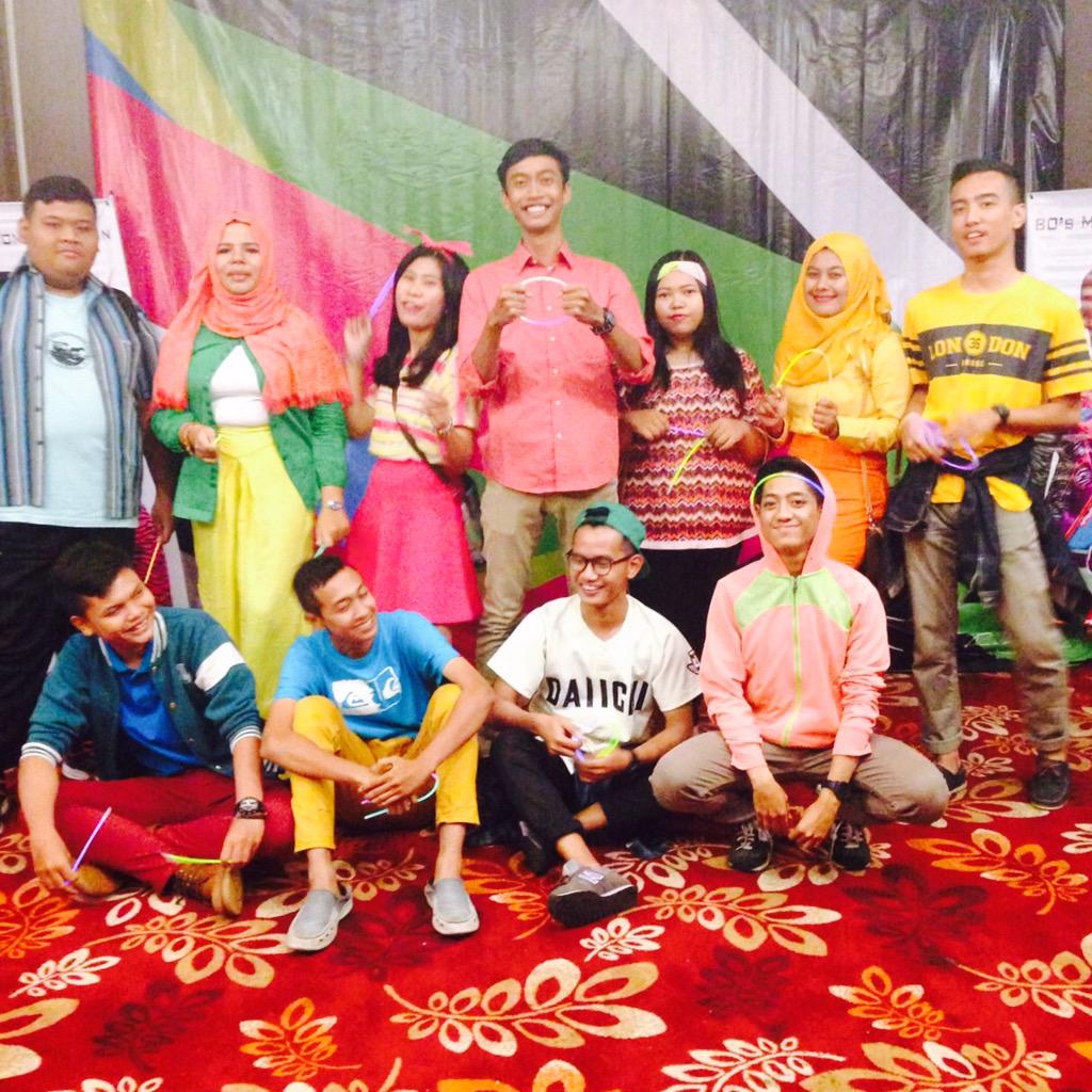 Temanya apa? Lucu gtu"<a href="/alsalcuj/">ALSA LC UJ</a>: we're ready! Closing Ceremony SEMWORKNAS 2015 Palembang. have fun guys! "