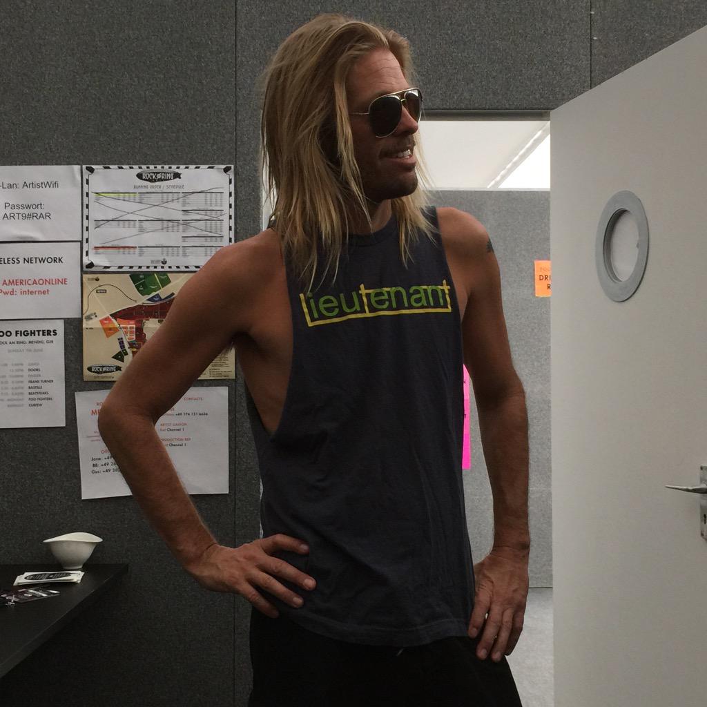 Taylor Hawkins Hair tweet media
