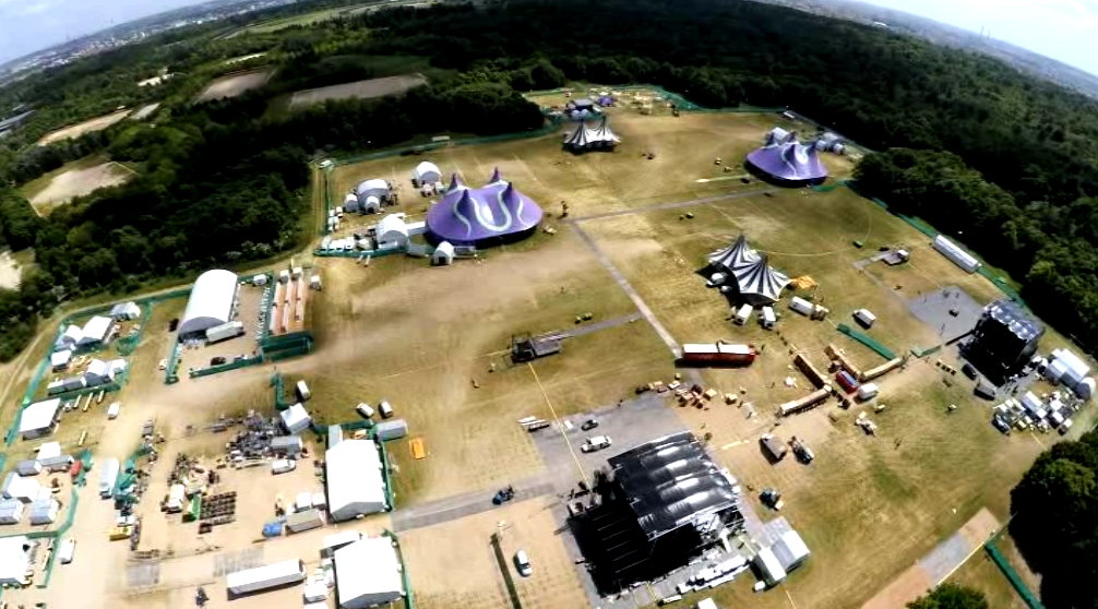 lebefore's tweet photo. Ce soir entrez dans les coulisses du @WTHRFestival
#LeBefore vous met sur liste @canalplus dès 18h15 http://t.co/9JJl5k8JIv