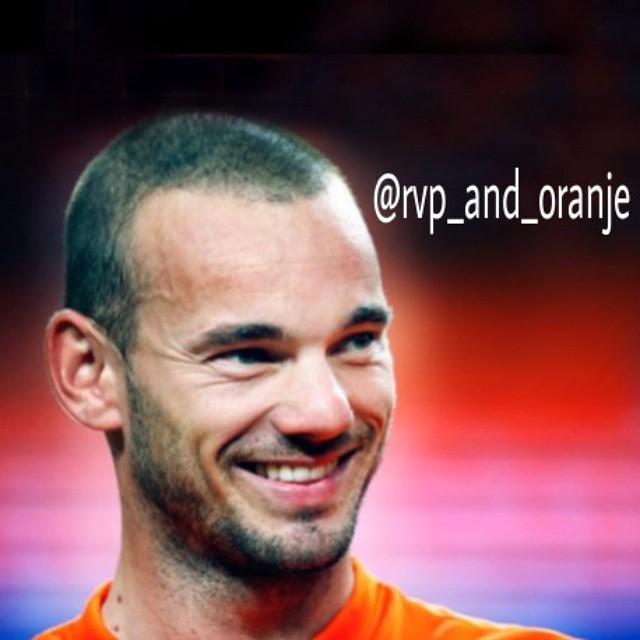 This man turned 31 today! Happy Birthday to the best number 10 of the world, Wesley Sneijder 