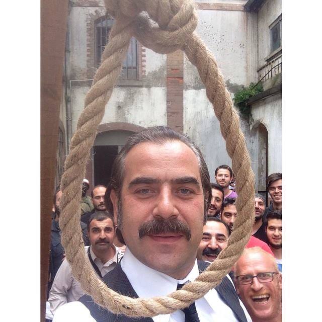 KaradayiGeorgia's tweet photo. #Karadayi @yurdaerokur :)) http://t.co/pqvvZxp9eQ