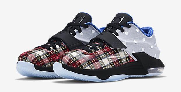 sizetenplease's tweet photo. Nike KD 7 EXT QS - Plaid Polka Dots release on 06/12/2015 for $200 via @KicksOnFire #KoFapp http://t.co/TMLK7iorFo