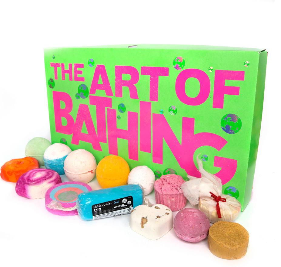 UKMagicFreebies's tweet image. #WIN LUSH The Art of Bathing Set - Follow @UKMagicFreebies @ExpertHomeTips &amp;amp; RT! T&amp;amp;C bit.ly/1wp8y1d RETWEET!