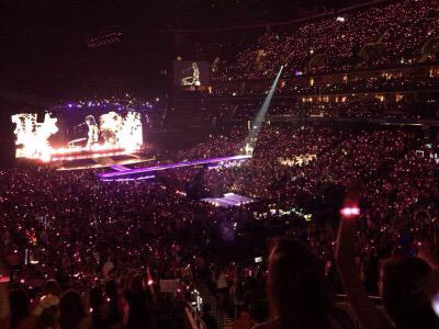 plexingdacity's tweet image. "Thank you for such an amazing night, Charlotte!" #1989TourCharlotte.