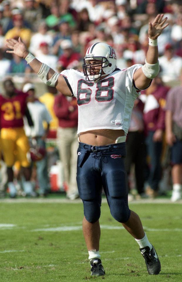 Happy Birthday to Legend & NFF College Football HOF inductee 
Tedy Bruschi! 