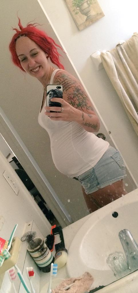 NurseHoneyyy's tweet photo. 😏7 Months &amp; 1 Week. #KhalilJr http://t.co/bkd3bh80yl