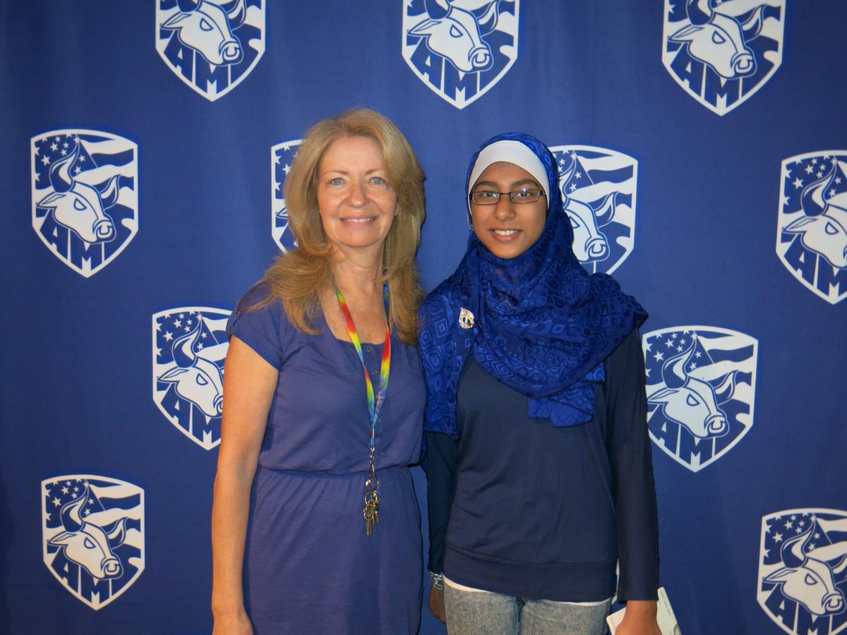 SCSD_AMS's tweet photo. The Smithtown 350th Anniversary Art Exhibition 2nd Place award winner!

Special thanks to Ms. Pereca for her support. http://t.co/t1uAD1T3iw