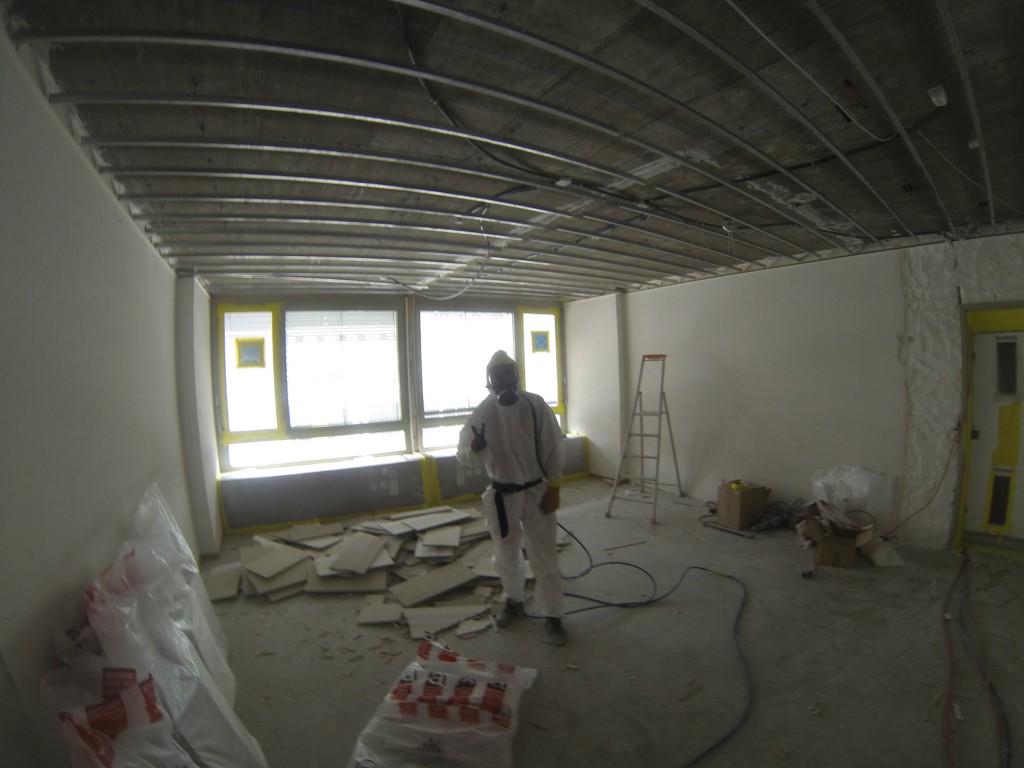 ZIDarchitecture's tweet image. Début des travaux de désamiantage - zid.archi/2015/06/debut-…