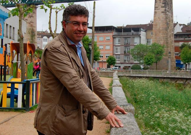 Farodevigo's tweet photo. #Locales2015 El PP volverá a gobernar en Redondela al decidir AER no apoyar al PSOE http://t.co/V3rzmVOACX http://t.co/33Wi1DpyHe