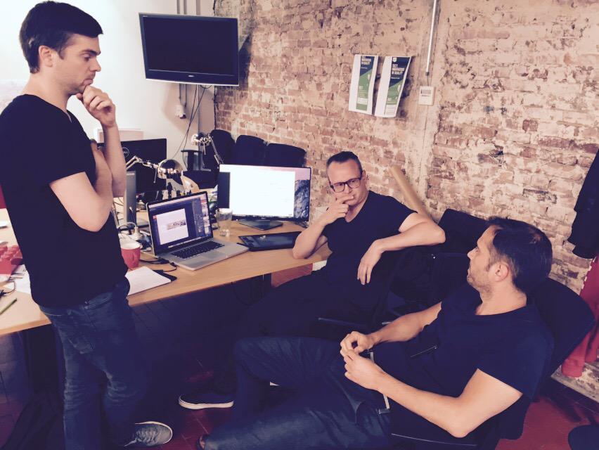 _bava's tweet image. Men in black @Nascom