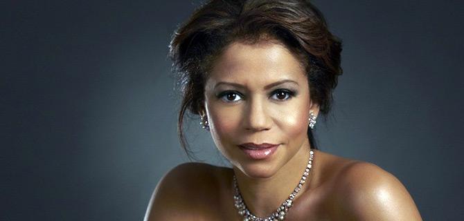 Happy 51st Birthday 2 actress Gloria Reuben! In movies & TV in ER - over 100 eps! - Falling Skies & more 