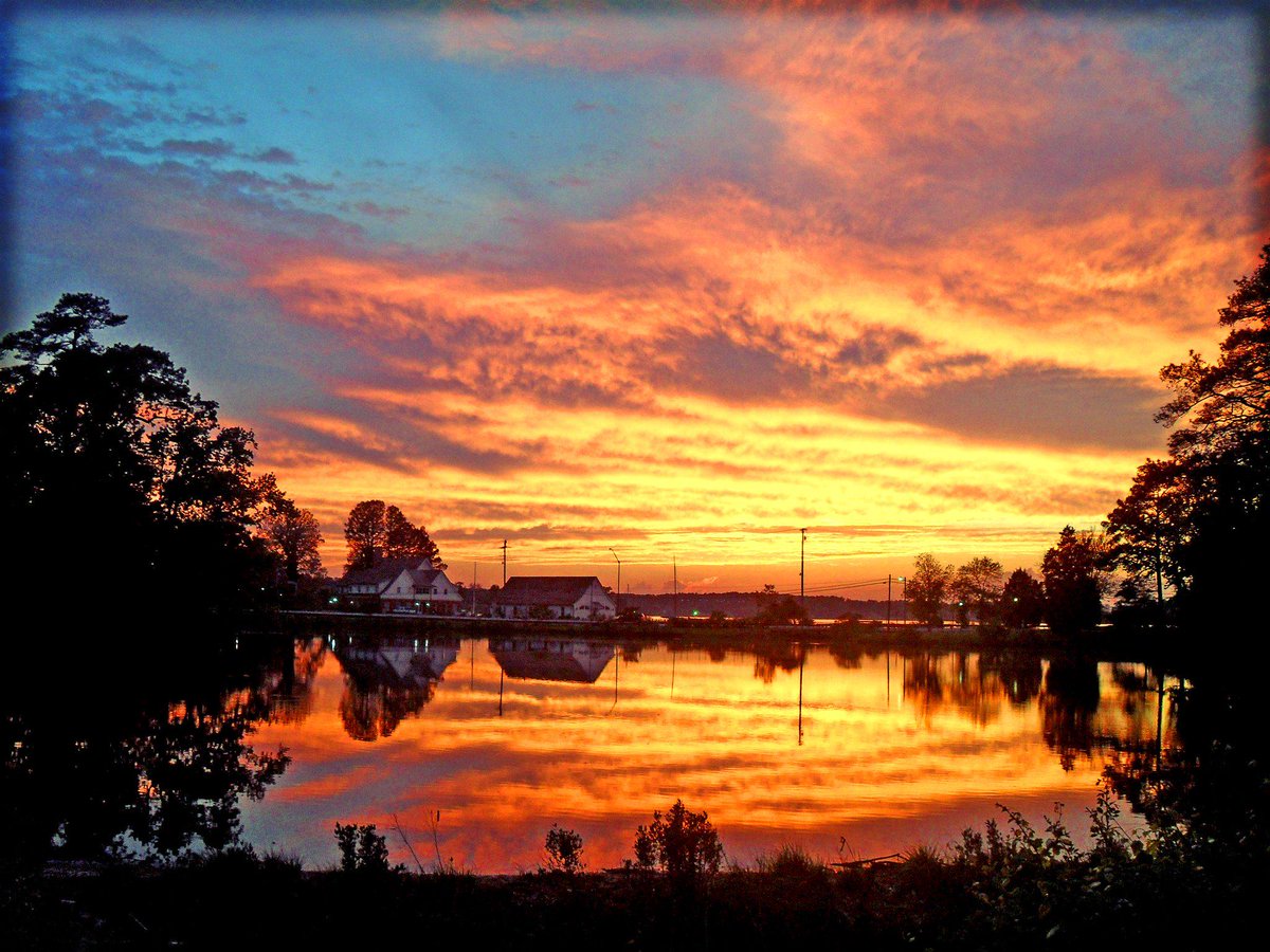 EmberEssentials's tweet image. For SMCM's Alumni Weekend, here's a 10% off #coupon: SMCMROX ! Check out our #natural #handmade soap #health #organic