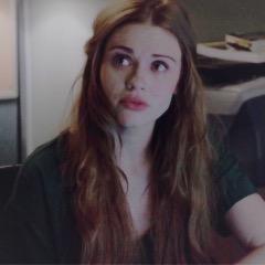 EnticingDes's tweet photo. "Little Desirée could never hurt a fly..." http://t.co/6KU9TBqeGz