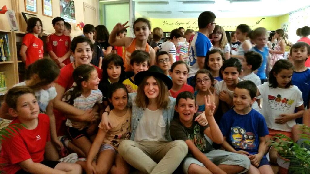 BambiKina's tweet photo. Experiencia inolvidable hoy en el @ceipmiralvalle. Gracias por recibirme con tanto cariño. ¡Sois geniales! http://t.co/fQqyGLu4zl