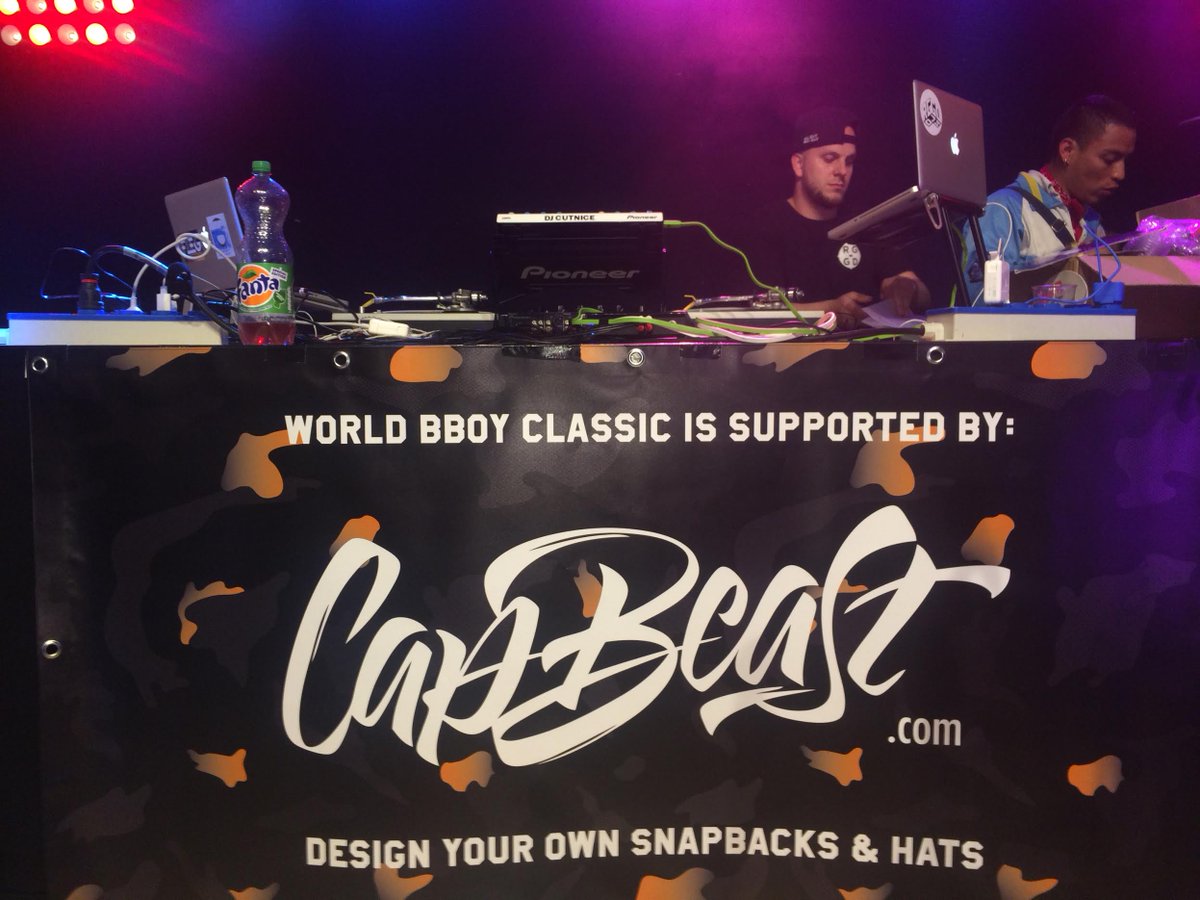 wearecapbeast's tweet image. DJ booth repping @wearecapbeast at the #WorldBBoyClassic @bboyclassics

#BBoy #ProDanceTv