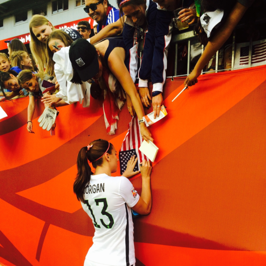 MotivacionesF's tweet photo. La jugadora mas famosa en Estados Unidos. http://t.co/FWCoUIfM8V