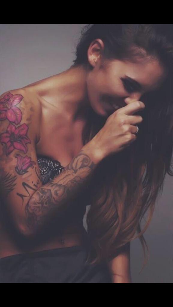 LiveForTattoos's tweet image. 