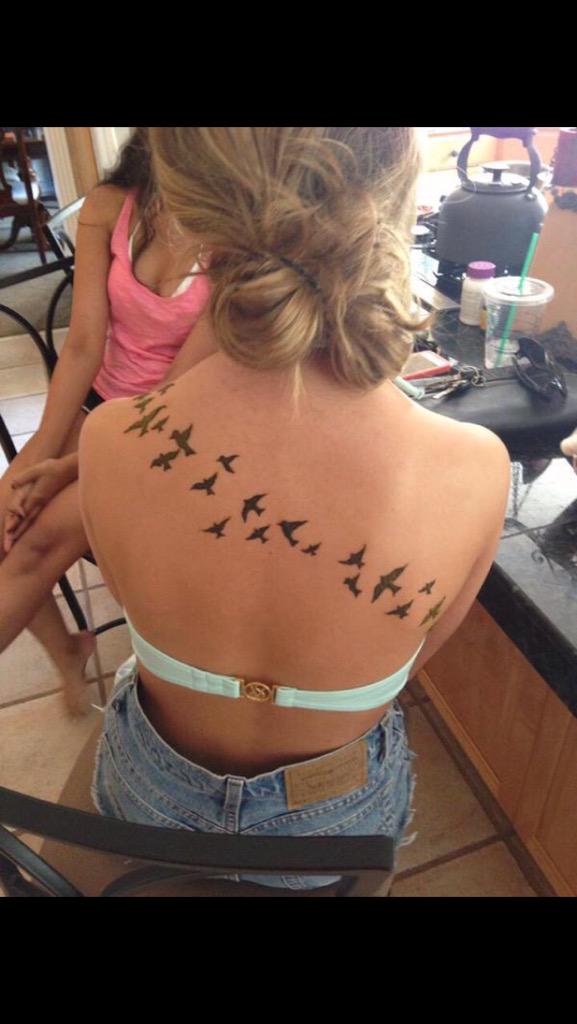 LiveForTattoos's tweet image. 