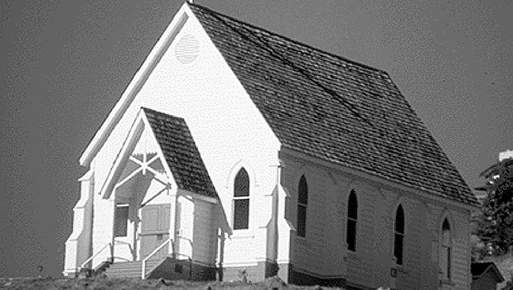 TheOnion's tweet photo. Church Cancelled Due To Lack Of God http://t.co/Tfl0CScn51 http://t.co/iZxKgWVlYC