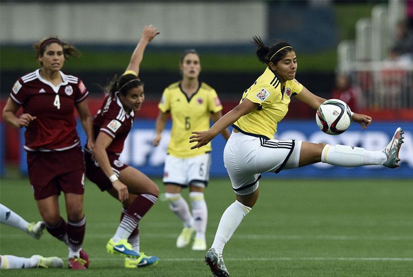 futboltotal's tweet photo. ¡Vibrante debut del Tri Femenil en Canadá! @miseleccionmx empata con Colombia | http://t.co/Kp6Onpe1fj http://t.co/WzRyeGpmPL