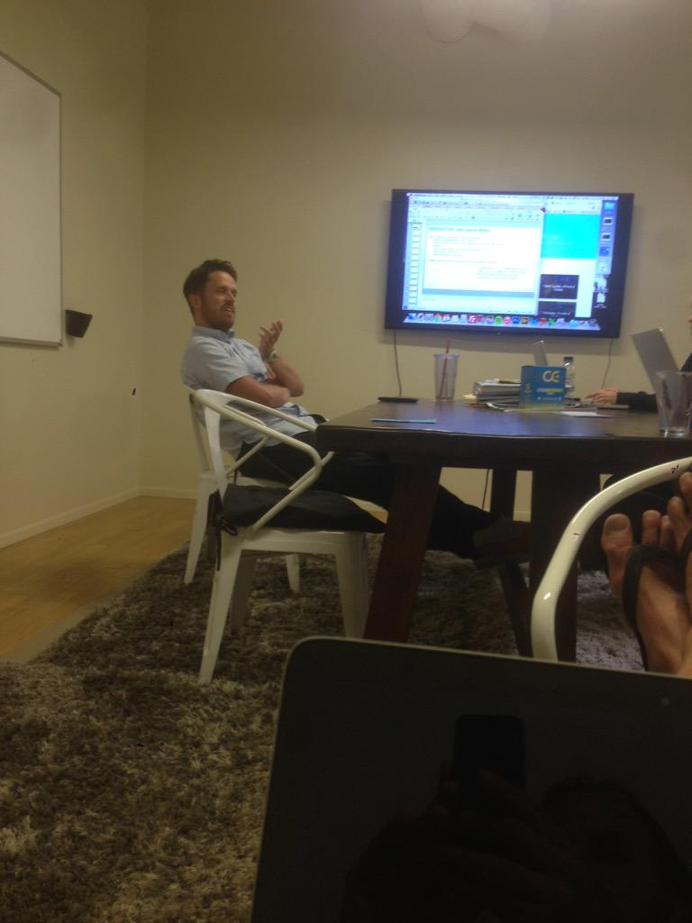 kdlounge's tweet photo. @kellywillmatic @85Sixty @AmandaMartinek talking about @twitter #socialmedia http://t.co/AonEfDFKWN