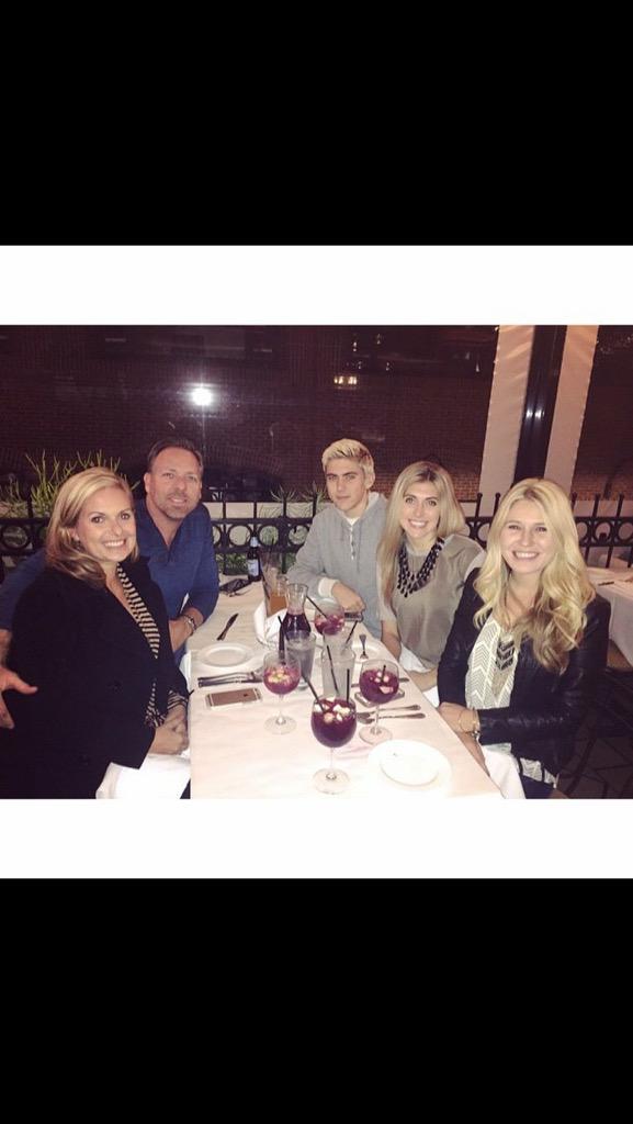 gavinDGAFFER's tweet photo. Happy birthday to my mom #goodlookingfam #happybday http://t.co/8LQ3HpNHvj