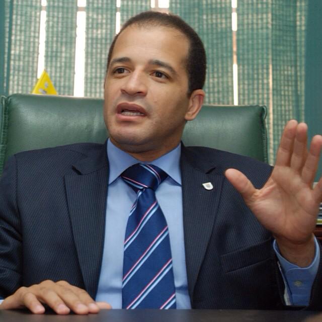 Telenoticiasrd's tweet photo. Juan de los Santos, considera no es prudente hablar de la creación de nuevas provincias. Detalles en segundos. http://t.co/mt8OjETOqK
