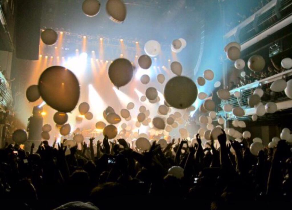 interface_feed's tweet image. Thnx fb for this "memory of the day" | LCD Soundsystem @Terminal5NYC 5 years ago