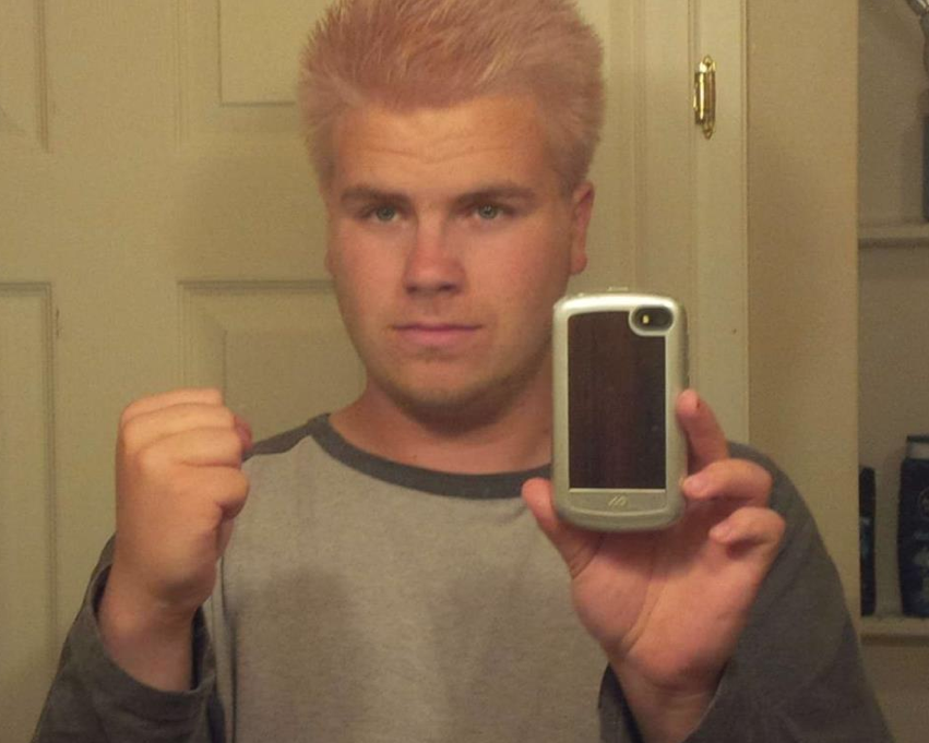 TinaComeaunews's tweet photo. RCMP seeking help in locating Matthew Pyne, 17, of Yarmouth. Missing since Monday evening. http://t.co/SfTc4vjXU2 http://t.co/1GcC4S8QIW