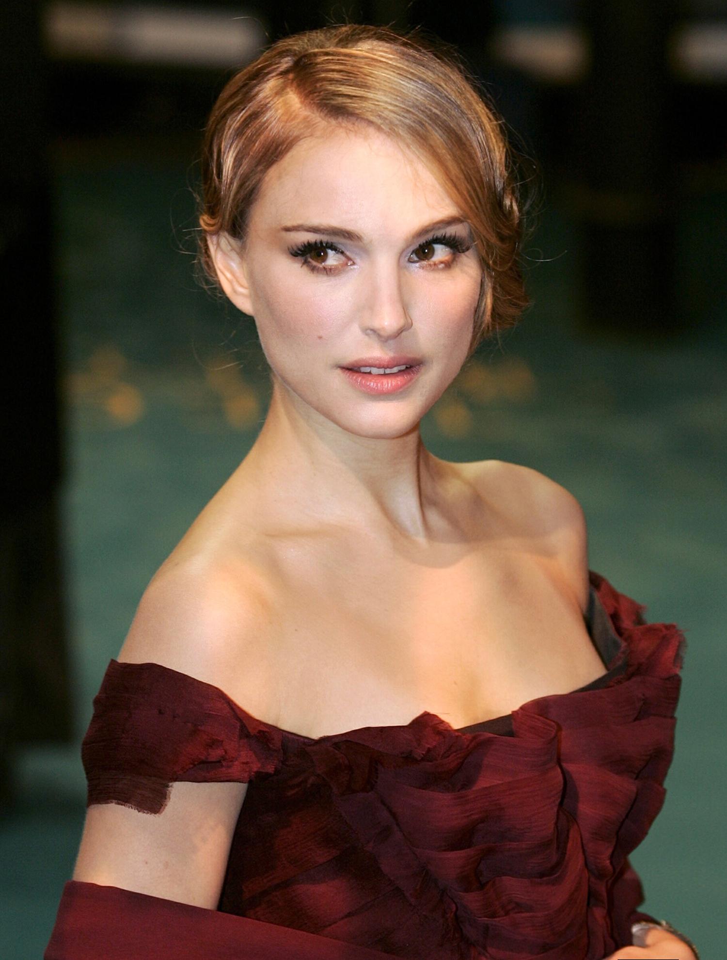 MaximMag Happy Birthday to the beautiful Natalie Portman.  