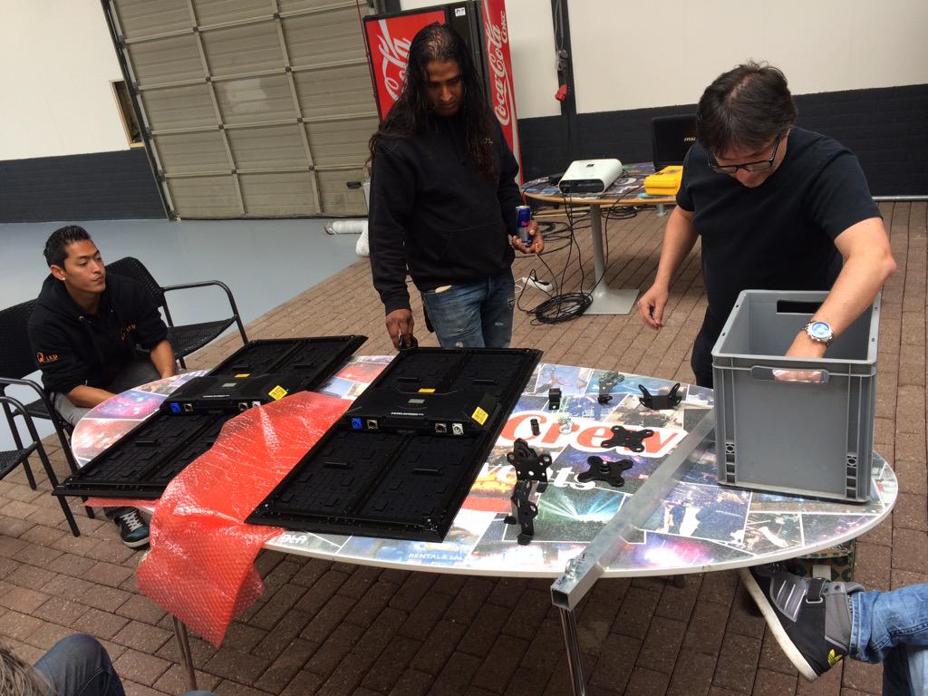 QLED_BV's tweet image. Today training day! Some new led and new technical info #qcschool #qled #pixelscreen.eu