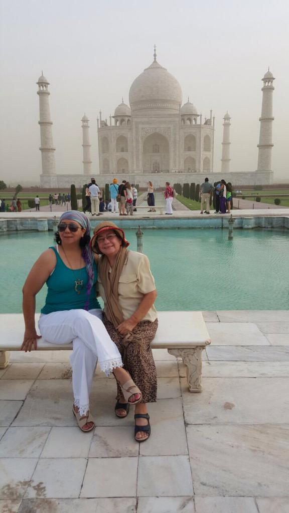 AlexisColinFoto's tweet photo. Mi madre y mi abuela #tesorosdeAlexis @GenialesFotos @Viajesindestino @Viajes_Amy @IndiaTravelNews @IndiaTravelNote http://t.co/j3UVlGYTob