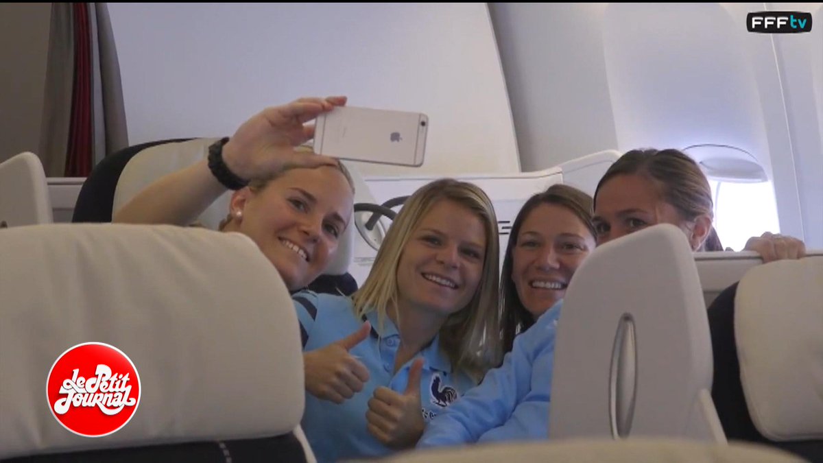 LPJofficiel's tweet photo. Saurez-vous trouver la différence entre les Bleus et les BleuEs ?
#LPJ #FRAANG http://t.co/dVjohsoytE