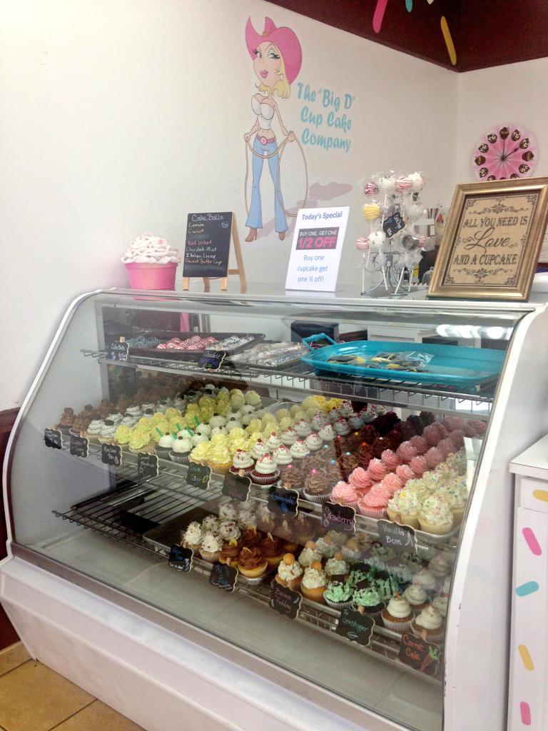bigdcupcakeco's tweet photo. It's BOGO at the Big D Cupcake Company! From now to close at 7pm. Come through, you know you want to! http://t.co/Oblx3kl5bX