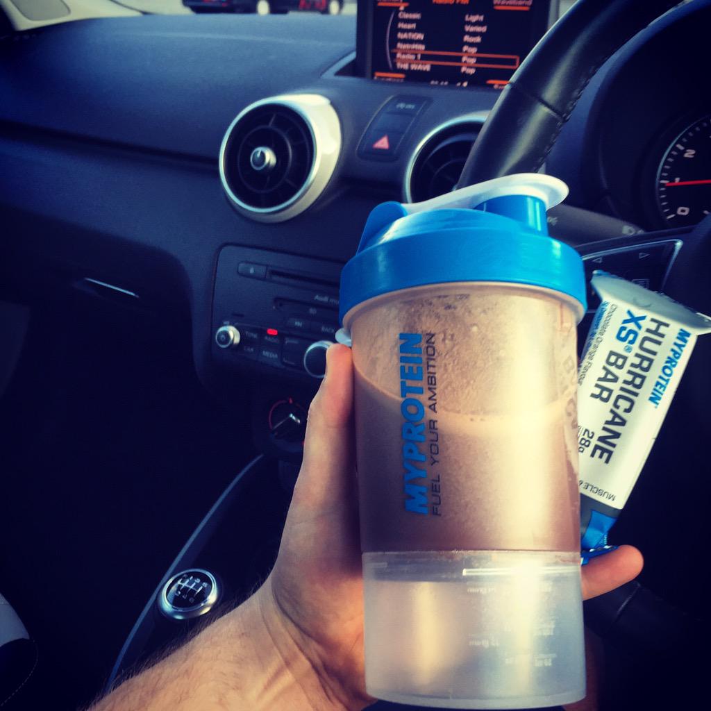 steffcharles's tweet photo. @MyproteinUK weights and circuits done, fuel time!! #GAINS ##FUEL 👍💪👌 http://t.co/qxpjryuHyW