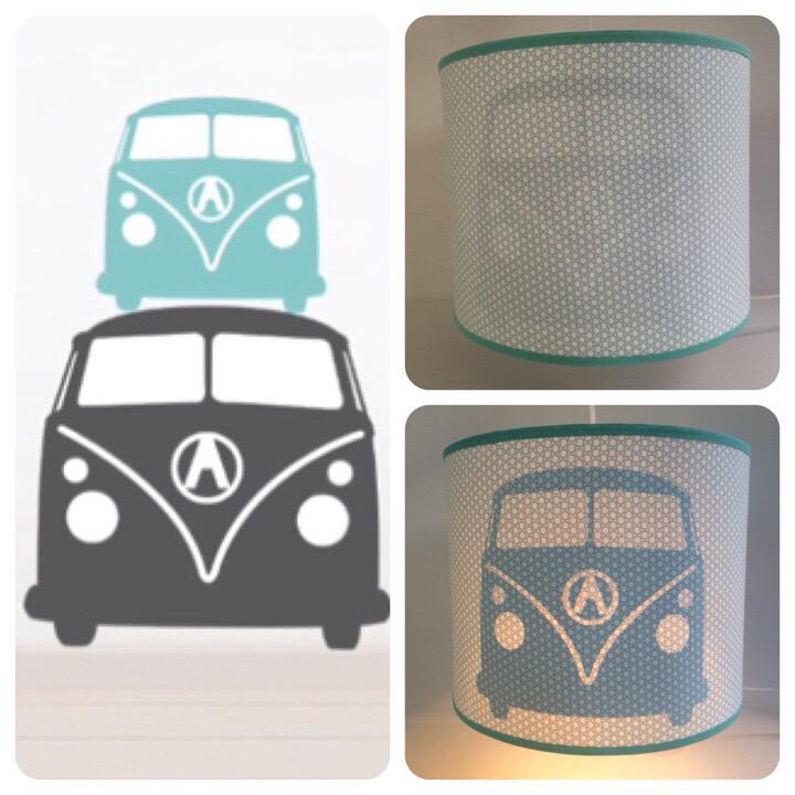 Trots op onze assortimentsuitbreiding! Lamp en muurstickers van retro bus. Kleur naar keuze.
kidzstijl.nl
