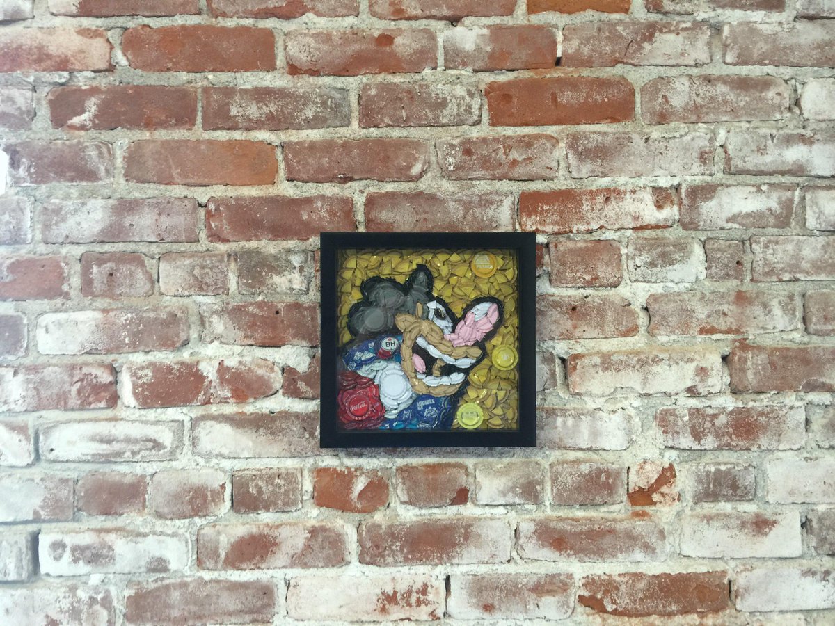 MajorMagnet's tweet photo. First frame in the office is up! #MajorMagnet http://t.co/xw3Lgt8vfX