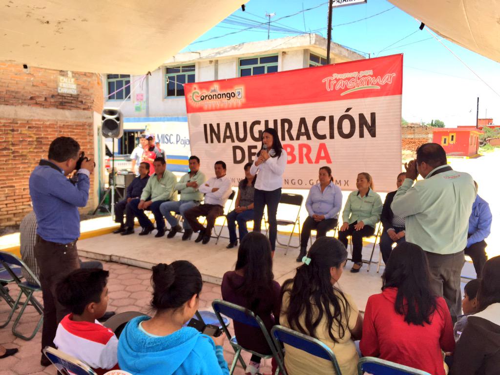 Melymak's tweet photo. Hoy en la Inauguración de la calle Venustiano Carranza  en Mihuacan #ProgresarParaTransformar #Coronango http://t.co/XasMvvte85