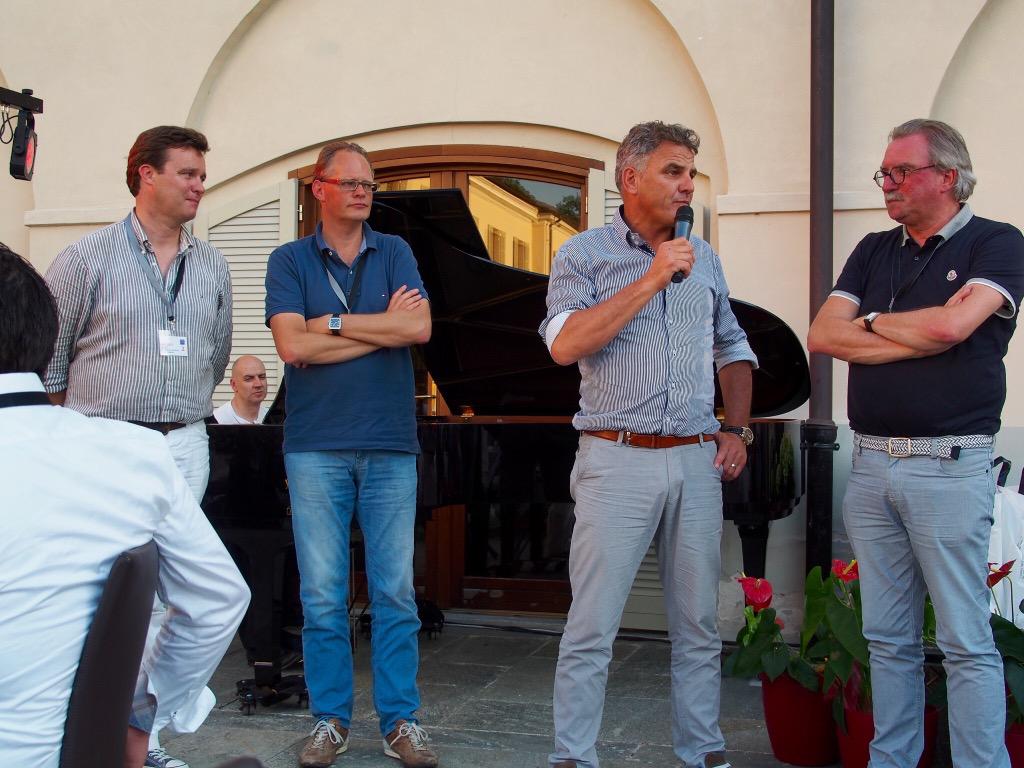 Leuk eerbetoon door <a href="/AntonioStroes/">Antonio Stroes</a> ivm 12,5 jarig jubileum <a href="/FoodserviceNW/">Foodservice Network</a> tijdens trendtour in Piëmonte..... 1/2