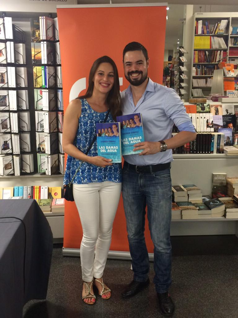 Ha sido un placer enorme hablar de LAS DAMAS DEL AGUA en Castellón con una gran nadadora y amiga como <a href="/yuremarequena/">Yurema Requena</a>!