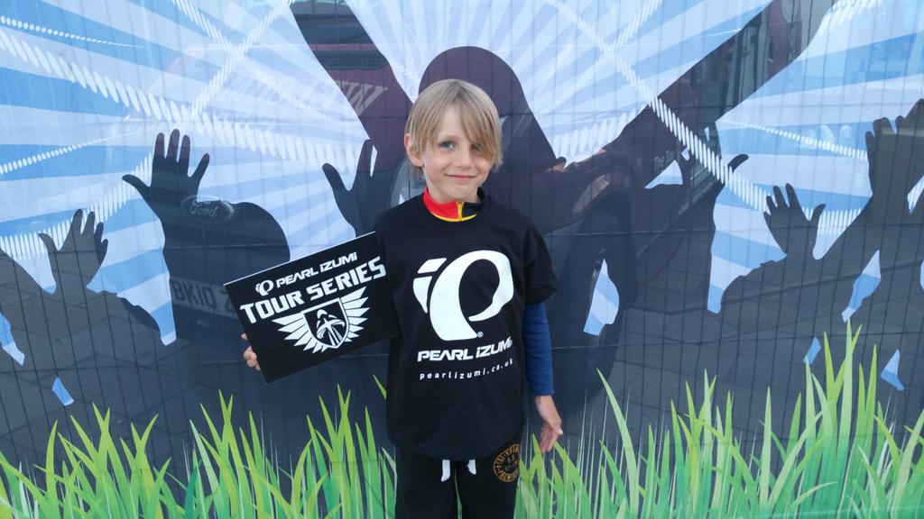Wishart_LM's tweet photo. Supporting the tour series as tonight's guest team mascot in peterborough #tourseries @TourSeries @FenlandClarion http://t.co/ztzVGAp9dF