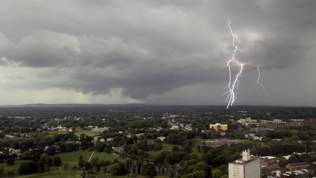 PlazaEvents's tweet photo. What a crazy storm! This shot was captured from The Corning Tower #EmpireStatePlaza #518wx http://t.co/lP1CP4d6l5