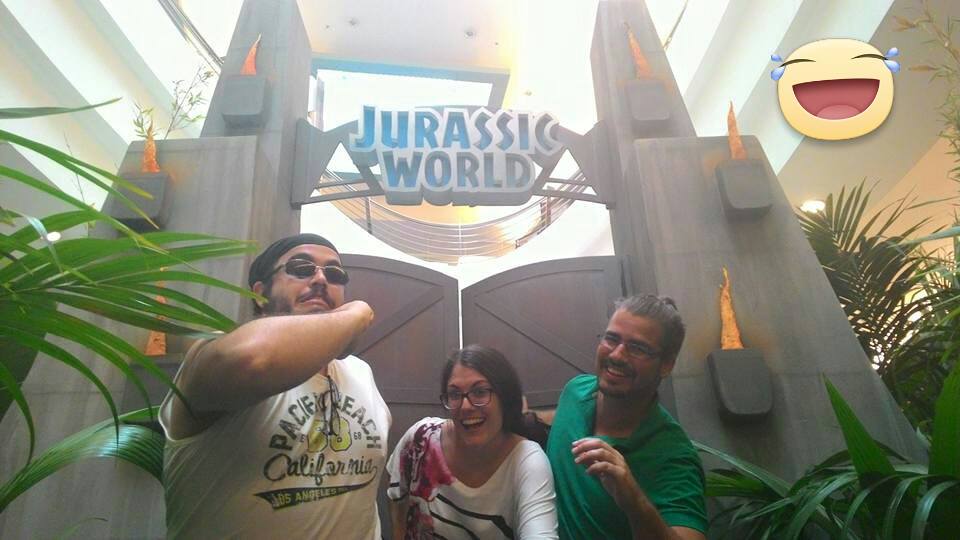 SandraFB_86's tweet photo. #JurassicEnVialia #JurassicWorld http://t.co/kKWaWS77Ck