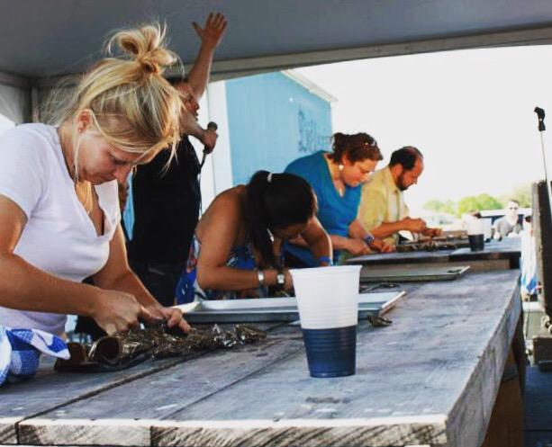 dillonsdistills's tweet photo. Shucking right you've still got time to get your tickets for #OysterFest2015 this Sunday. http://t.co/VeK6o5gw6A http://t.co/IoUgAlNb5Q