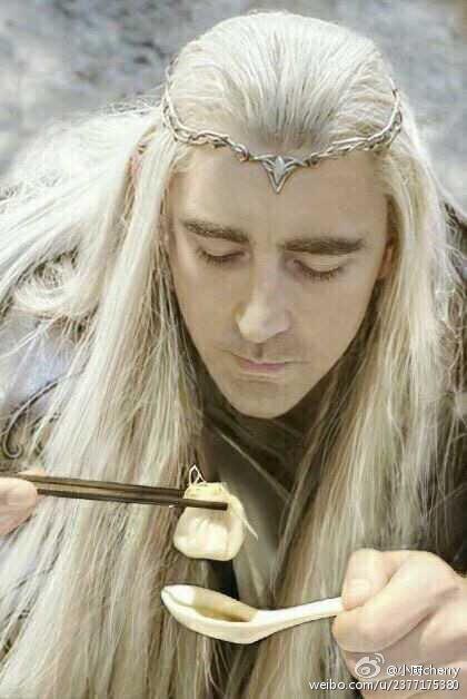 foxi191's tweet photo. #Thranduil #LeePace #amusingly http://t.co/dQgTuSBYOG