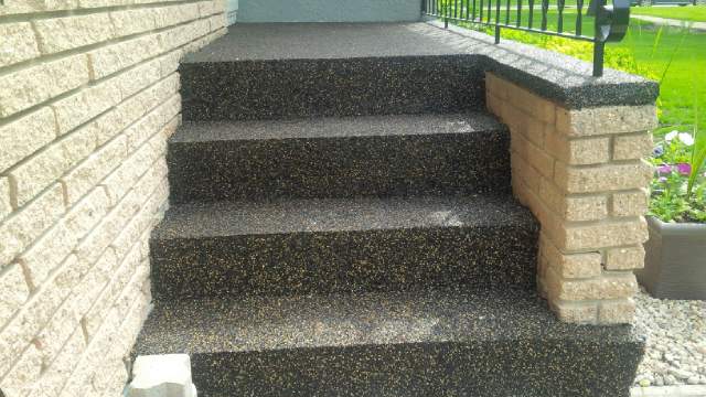 JKRubberSurface's tweet photo. A complete renovation for some old, broken and chipped stairs. #rubaroc #theforceisstrongwiththisone #renovations http://t.co/xtJWIQ6nAy